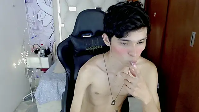 Westboyy_: απευθείας συνομιλία ΧΧΧ