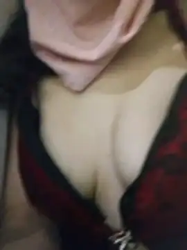 Almas-arabic Adlı Modelin Canlı XXX Sohbeti
