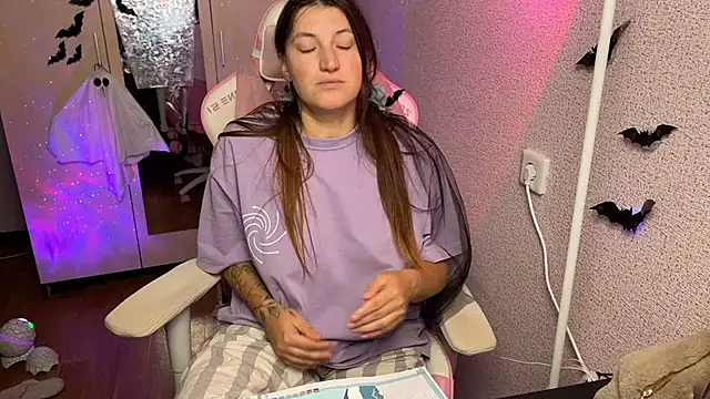 Katrin__kiss élő XXX-chatje