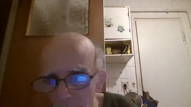 mariusica1@xh Chat XXX in diretta