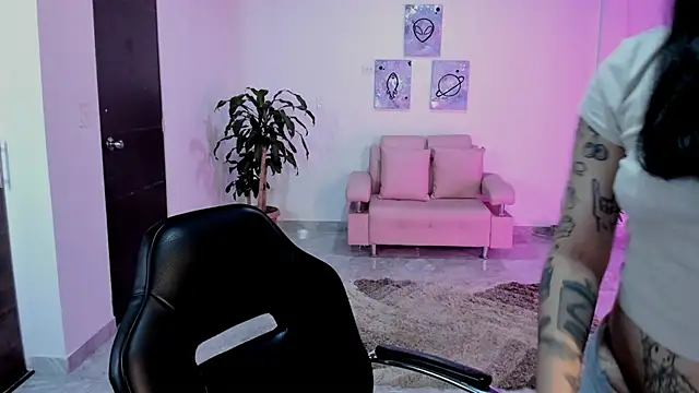 Annagoth_ Adlı Modelin Canlı XXX Sohbeti