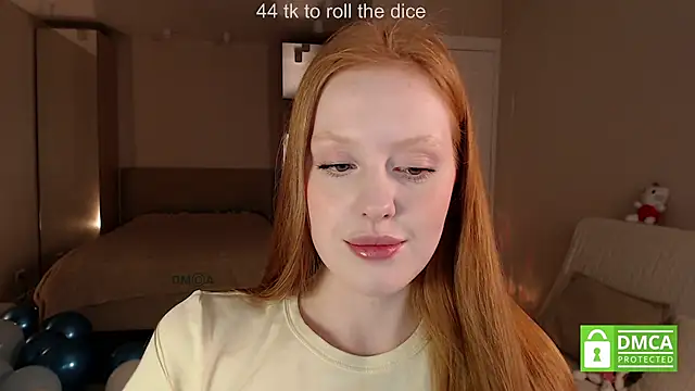 lulu_moonmoon's Live XXX Chat