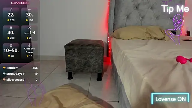 צ'אט XXX בשידור חי של SHARONBLAKE2