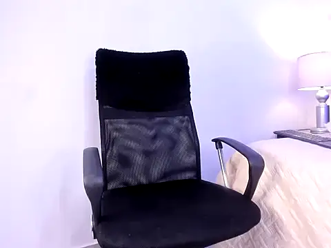 DanteBlossom Chat XXX in diretta