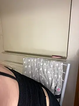 MinnieMausi Live XXX-Chat