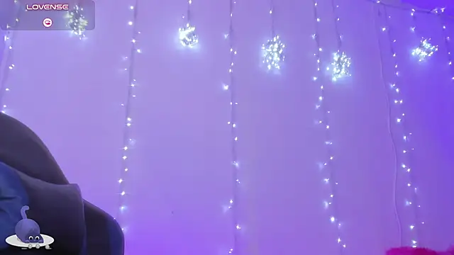 צ'אט XXX בשידור חי של roseliam25