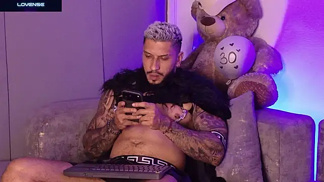 Seth_Vegaa élő XXX-chatje