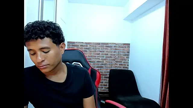 Chat XXX en directo de WIZARD-ALESSANDRO