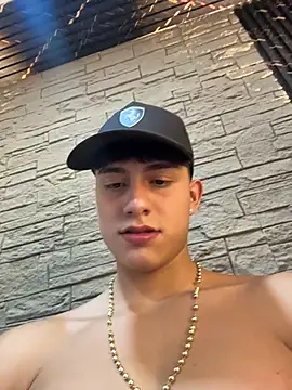 Lander_Cruz Chat XXX in diretta
