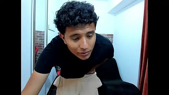 WIZARD-ALESSANDRO Chat XXX live