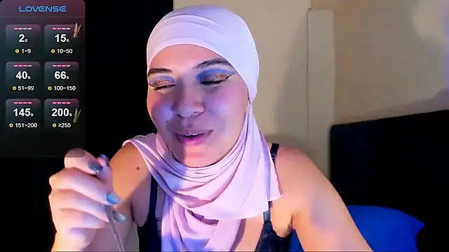 MatchedEyebrow live XXX chat