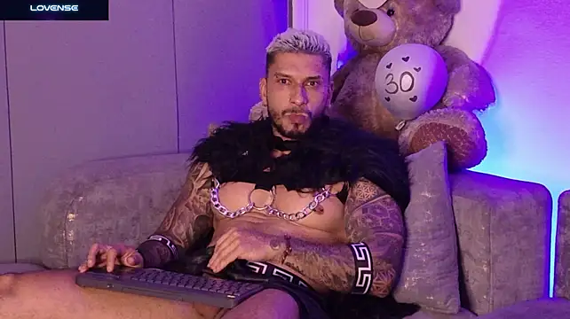 Chat XXX en directo de Seth_Vegaa