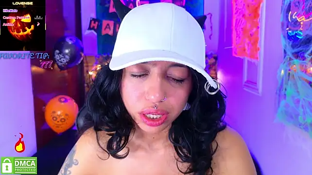 צ'אט XXX בשידור חי של REDHOTTER_