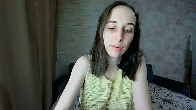 Anika_bloom Adlı Modelin Canlı XXX Sohbeti