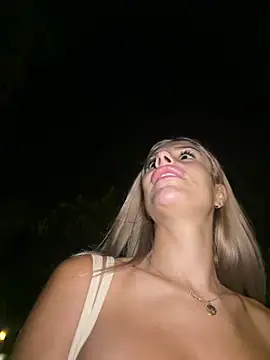 Show modela SophieVJ na web-kameri