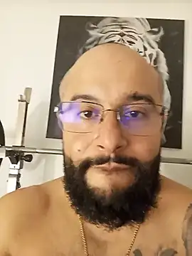 Chatroom XXX en direct de Luke__09