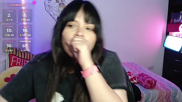 Chat XXX en directo de EllieMoonX