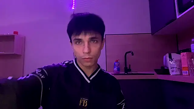 Chat +18 de Clark_Day ao vivo