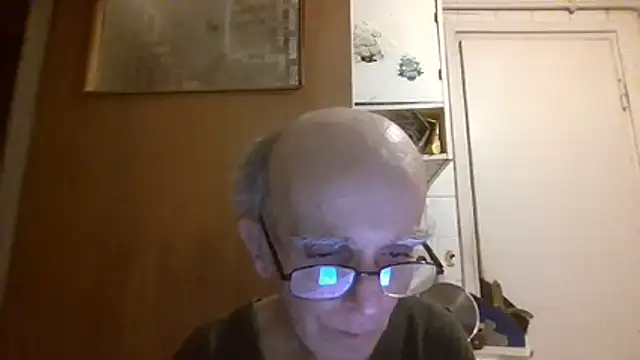 mariusica1@xhn Live XXX chat