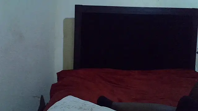 Nylaluxen Live XXX chat