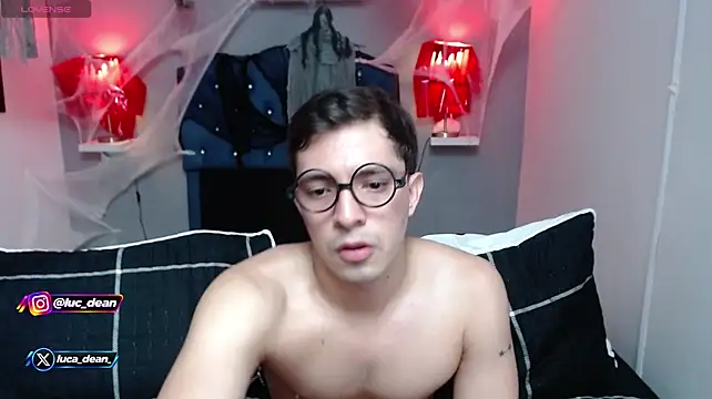 Živý XXX chat luca_dean