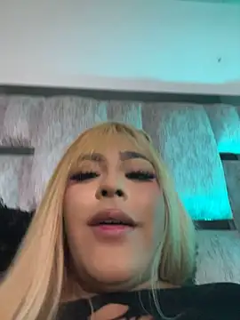 Salo_Blonde Live XXX Chat