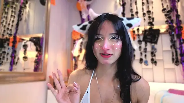 Sharlott_Luxen Live XXX chat