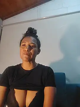 _Victoria_Hills' Live XXX Chat