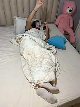 دردشة SecretGuyTr الجنسية المباشرة