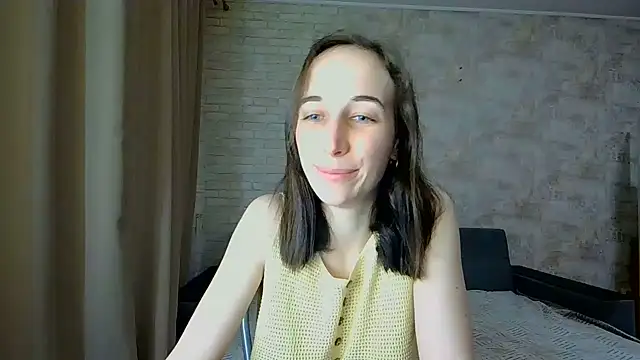 Anika_bloom Adlı Modelin Canlı XXX Sohbeti