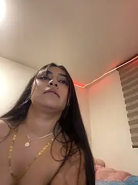 צ'אט XXX בשידור חי של ITOKIOO