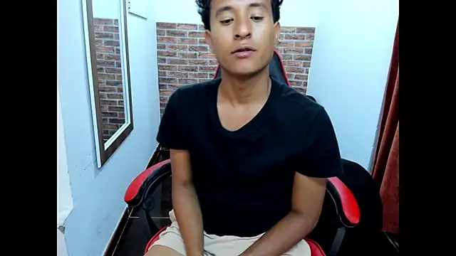 WIZARD-ALESSANDRO Live XXX Chat