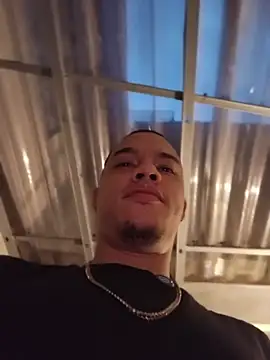 AlphaMasterXxx 라이브 XXX 채팅