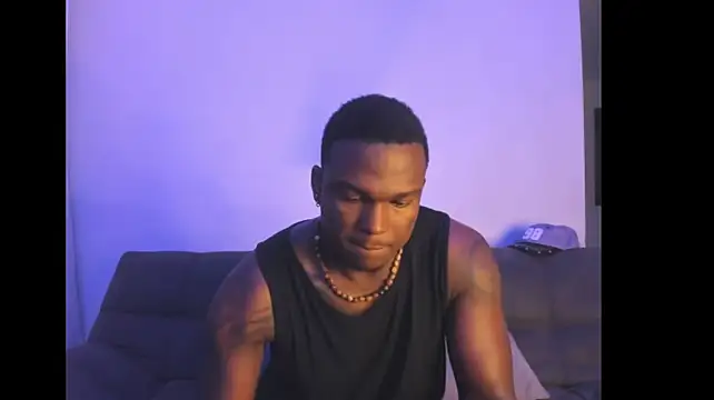 XXX chat uživo modela Troykhalil