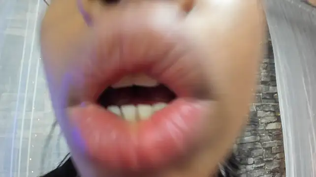 KatieGomez offline XXX-chat