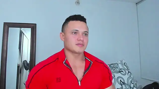 XXX chat uživo modela KingLevi01