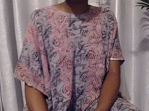 Chat +18 de black___ghodess ao vivo