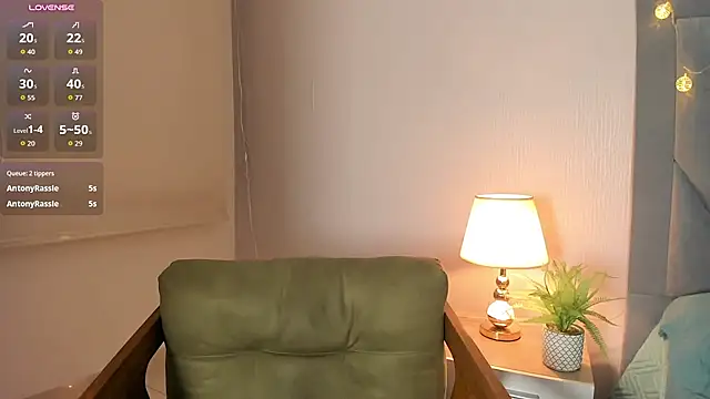 your_fav_twink_'s Live XXX Chat