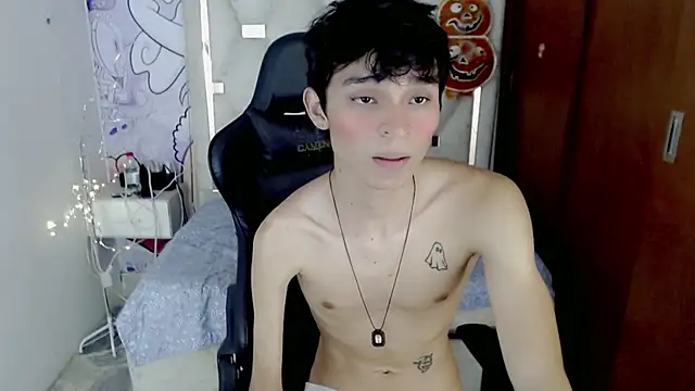 Westboyy_ Chat XXX in diretta