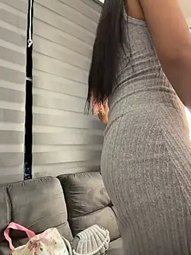 LilacNoir's Live XXX Chat