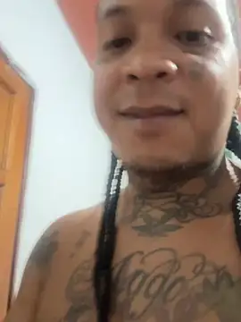 Czat XXX na żywo – Viper_18