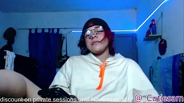 Cutie_Sam: απευθείας συνομιλία ΧΧΧ