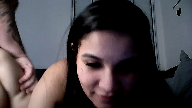 eline01's Live XXX Chat