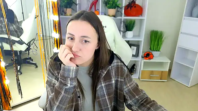 Chat +18 de Ava_Shine ao vivo