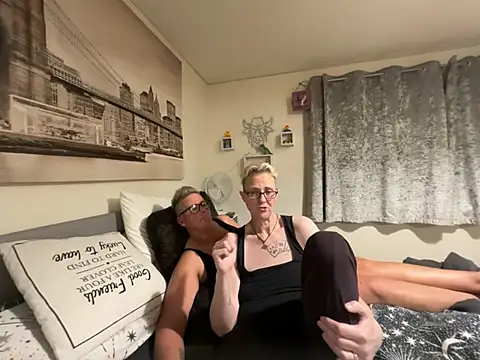 Czat XXX na żywo – Curvy-Jinx