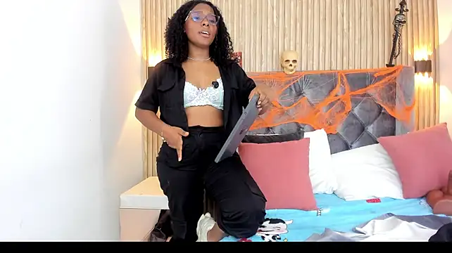 Chat +18 de ValeryCorteez ao vivo