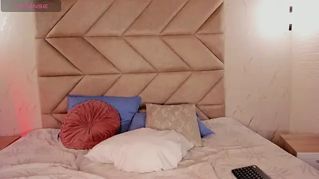 LindsayJohans Adlı Modelin Canlı XXX Sohbeti