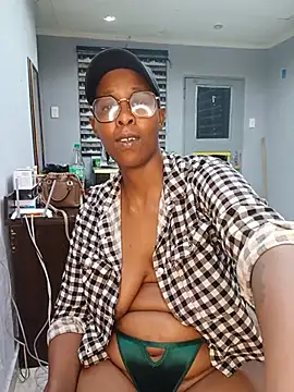 Chatroom XXX en direct de SexyCurves9