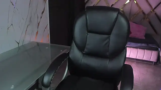afroditta_hill's Live XXX Chat