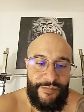แชท XXX สดของ Luke__09